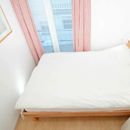 Rosa - Apt. 15 * Sellin (Rugen)