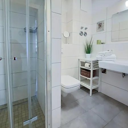 Rosa - Apt. 15